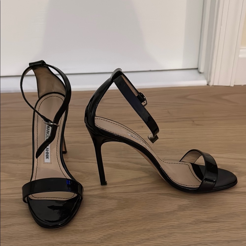 Manolo Blahnik Black Stiletto Heels Elegant Design - Chaos 105 Blk Patent